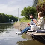 Plaisances, Les Plaisirs Du Bord De Meuse - D'hotes Avec Baignoire Bed & Breakfast