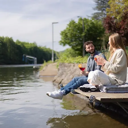 Plaisances, Les Plaisirs Du Bord De Meuse - D'hotes Avec Baignoire فندق مبيت وإفطار