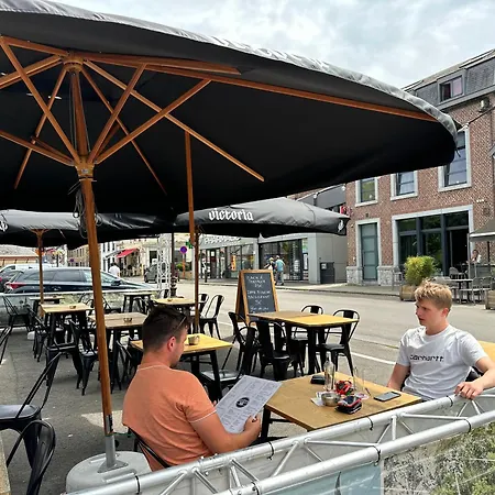 Plaisances, Les Plaisirs Du Bord De Meuse - D'hotes Avec Baignoire فندق مبيت وإفطار