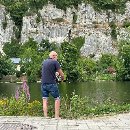 Plaisances, Les Plaisirs Du Bord De Meuse - D'hotes Avec Baignoire